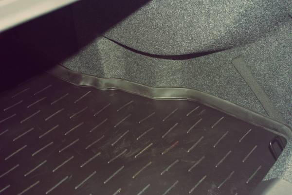 Резиновый коврик в багажник Ford Mondeo 5 (Форд Мондео 5)с бортиком